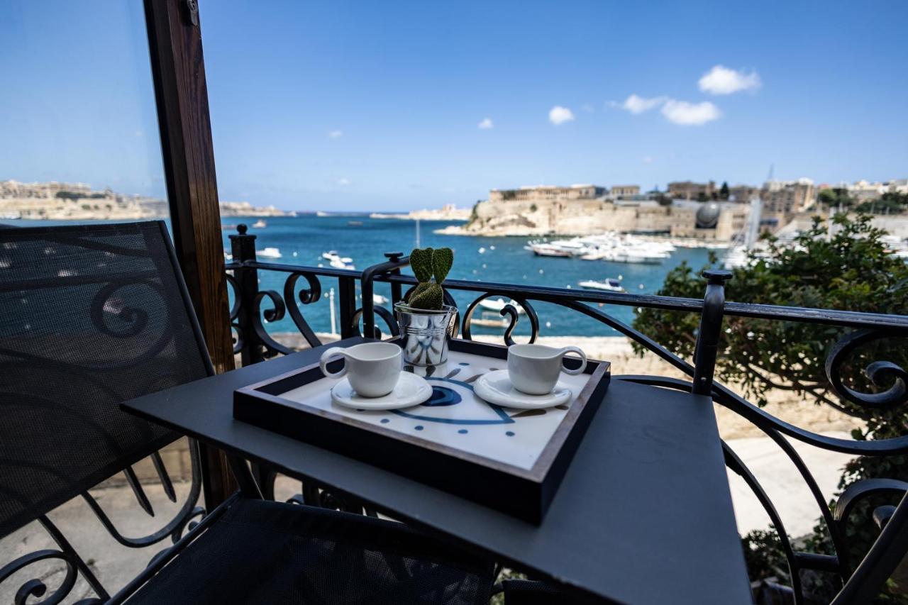 Blue Eye - Waterfront Home In A Scenic Location Birgu Buitenkant foto